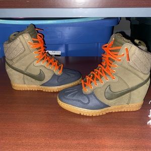 Women’s Nike boot